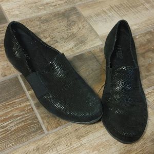 Ditto by Van Eli Metallic Slip Ons